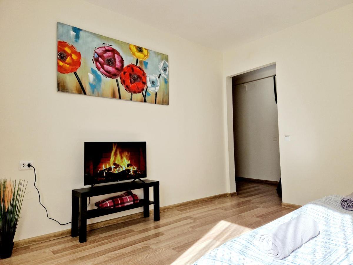 M&M Apartment X Self Check-In Panevėžys Kültér fotó